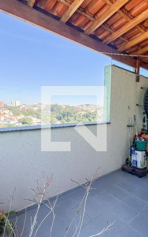Apartamento à venda com 110m², 3 quartos e 1 vagaÁrea de Serviço