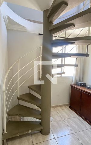 Apartamento à venda com 110m², 3 quartos e 1 vagaEscada