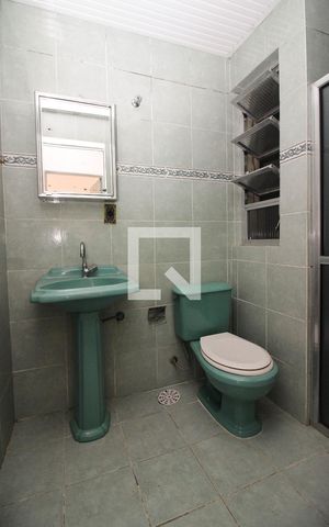 Apartamento à venda com 60m², 2 quartos e 1 vaga Apartamento à venda com 60m², 2 quartos e 1 vagaBanheiro