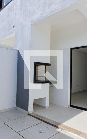 Casa à venda com 120m², 3 quartos e 2 vagas Casa à venda com 120m², 3 quartos e 2 vagasPátio