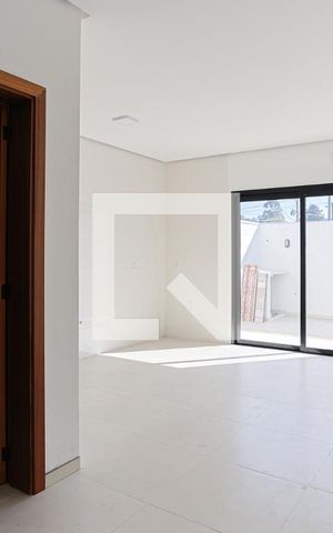 Casa à venda com 120m², 3 quartos e 2 vagas Casa à venda com 120m², 3 quartos e 2 vagasCozinha