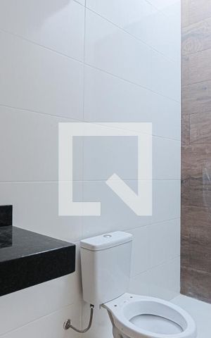 Casa à venda com 120m², 3 quartos e 2 vagas Casa à venda com 120m², 3 quartos e 2 vagasBanheiro