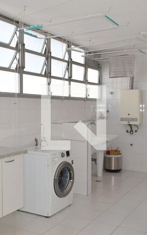 Apartamento à venda com 222m², 4 quartos e 2 vagasÁrea de Serviço