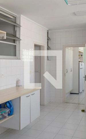 Apartamento à venda com 222m², 4 quartos e 2 vagasÁrea de Serviço
