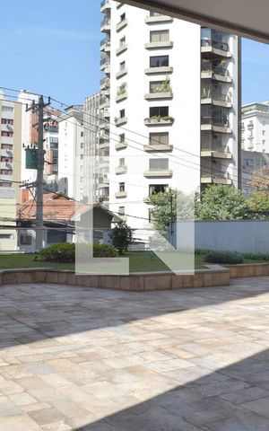 Apartamento à venda com 222m², 4 quartos e 2 vagasFrente