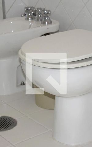 Apartamento à venda com 222m², 4 quartos e 2 vagasBanheiro da Suíte