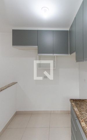 Apartamento à venda com 30m², 1 quarto e sem vaga Apartamento à venda com 30m², 1 quarto e sem vagaCozinha e Área de Serviço