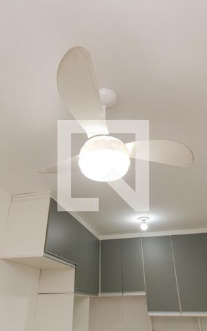 Apartamento à venda com 30m², 1 quarto e sem vaga Apartamento à venda com 30m², 1 quarto e sem vagaSala