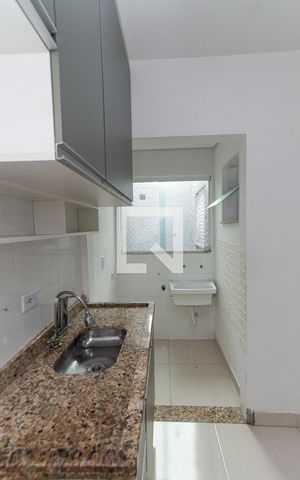 Apartamento à venda com 30m², 1 quarto e sem vaga Apartamento à venda com 30m², 1 quarto e sem vagaCozinha e Área de Serviço