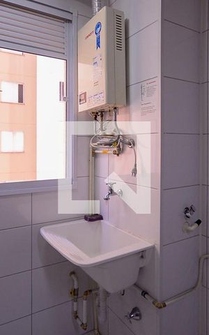 Apartamento para alugar com 40m², 2 quartos e sem vaga Apartamento para alugar com 40m², 2 quartos e sem vagaCozinha/Área de Serviço
