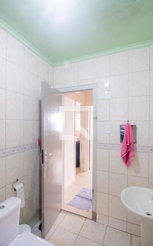 Casa para alugar com 120m², 3 quartos e 5 vagas Casa para alugar com 120m², 3 quartos e 5 vagasBanheiro Social Casa Principal