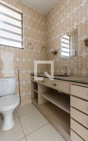 Apartamento à venda com 71m², 2 quartos e sem vagaBanheiro