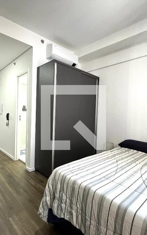 Studio para alugar com 21m², 1 quarto e sem vaga Studio para alugar com 21m², 1 quarto e sem vagaSala/Quarto