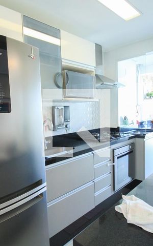 Apartamento para alugar com 60m², 2 quartos e 2 vagasCozinha