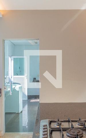 Casa à venda com 280m², 3 quartos e 4 vagas Casa à venda com 280m², 3 quartos e 4 vagasCozinha