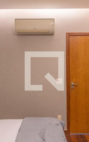 Casa à venda com 280m², 3 quartos e 4 vagas Casa à venda com 280m², 3 quartos e 4 vagasSuite
