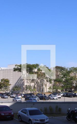 Apartamento à venda com 44m², 2 quartos e 1 vaga Apartamento à venda com 44m², 2 quartos e 1 vagaVista da Sacada
