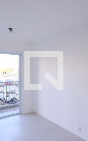 Apartamento à venda com 44m², 2 quartos e 1 vaga Apartamento à venda com 44m², 2 quartos e 1 vagaSala