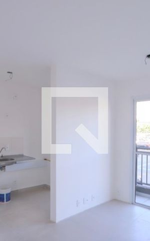 Apartamento à venda com 44m², 2 quartos e 1 vaga Apartamento à venda com 44m², 2 quartos e 1 vagaSala