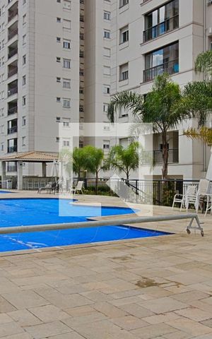 Apartamento à venda com 70m², 2 quartos e 1 vaga Apartamento à venda com 70m², 2 quartos e 1 vagaÁrea comum - Piscina