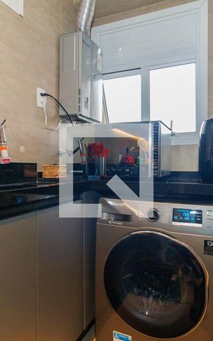 Apartamento à venda com 70m², 2 quartos e 1 vaga Apartamento à venda com 70m², 2 quartos e 1 vagaÁrea de Serviço