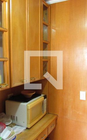 Apartamento para alugar com 77m², 2 quartos e 2 vagasCozinha