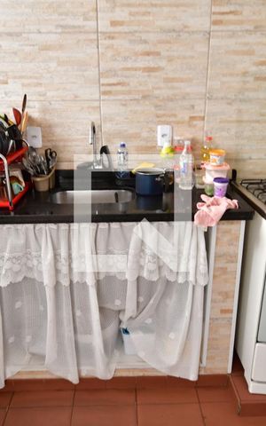 Casa para alugar com 200m², 3 quartos e 20 vagasCozinha