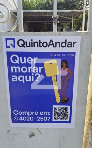 Casa à venda com 300m², 2 quartos e 3 vagas Casa à venda com 300m², 2 quartos e 3 vagasPlaquinha