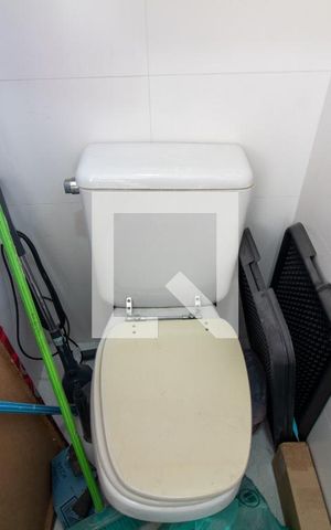 Apartamento para alugar com 70m², 1 quarto e 2 vagas Apartamento para alugar com 70m², 1 quarto e 2 vagasBanheiro de Serviço
