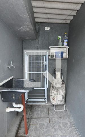 Casa à venda com 120m², 3 quartos e 1 vagaÁrea de serviço 1