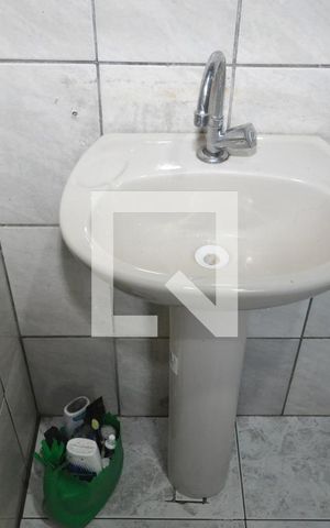 Casa à venda com 120m², 3 quartos e 1 vagaBanheiro 2