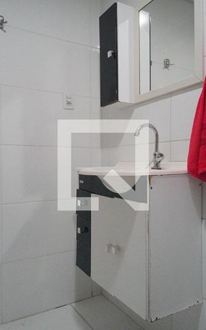 Apartamento para alugar com 58m², 2 quartos e sem vaga Apartamento para alugar com 58m², 2 quartos e sem vagaBanheiro