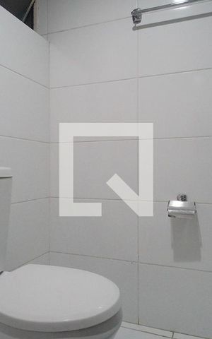Apartamento para alugar com 58m², 2 quartos e sem vaga Apartamento para alugar com 58m², 2 quartos e sem vagaBanheiro
