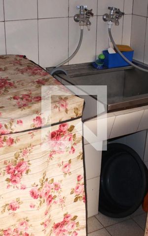 Casa à venda com 200m², 3 quartos e 2 vagasÁrea de Serviço