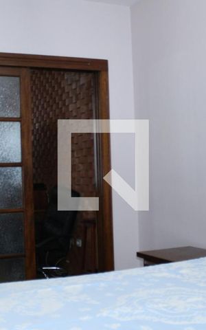Casa à venda com 200m², 3 quartos e 2 vagasQuarto