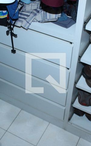 Casa à venda com 200m², 3 quartos e 2 vagasCloset Quarto 3