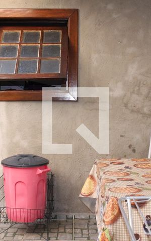 Casa à venda com 200m², 3 quartos e 2 vagasÁrea de Serviço