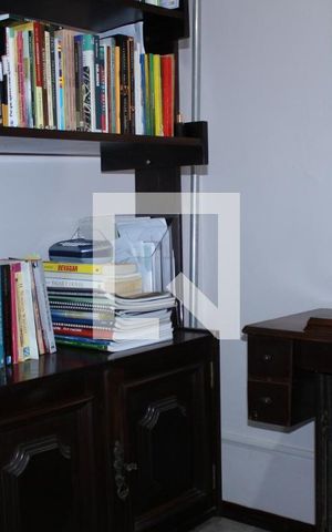 Casa à venda com 200m², 3 quartos e 2 vagasQuarto 3