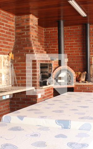 Casa à venda com 200m², 3 quartos e 2 vagasÁrea comum