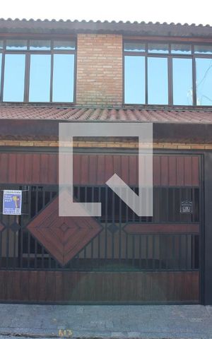 Casa à venda com 200m², 3 quartos e 2 vagasFachada