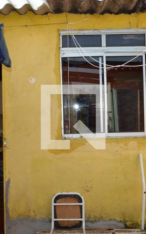 Casa à venda com 150m², 4 quartos e 1 vagaÁrea de Serviço