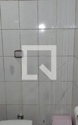 Casa à venda com 150m², 4 quartos e 1 vagaBanheiro