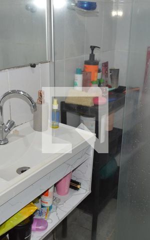 Casa à venda com 150m², 4 quartos e 1 vagaBanheiro