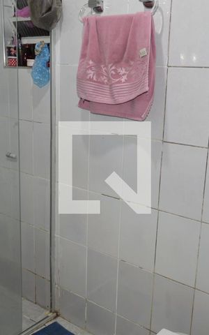 Casa à venda com 150m², 4 quartos e 1 vagaBanheiro
