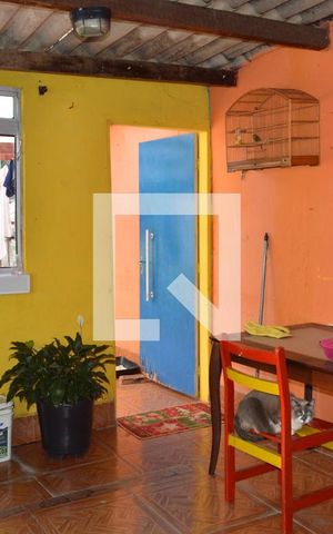 Casa à venda com 150m², 4 quartos e 1 vagaÁrea de Serviço