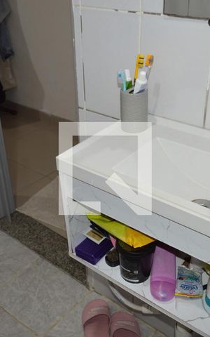 Casa à venda com 150m², 4 quartos e 1 vagaBanheiro