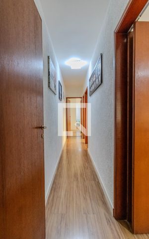 Casa para alugar com 180m², 3 quartos e 2 vagas Casa para alugar com 180m², 3 quartos e 2 vagasCorredor