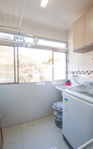 Apartamento à venda com 56m², 2 quartos e sem vaga Apartamento à venda com 56m², 2 quartos e sem vagaÁrea de Serviço