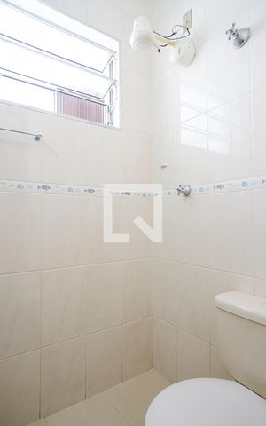 Casa à venda com 115m², 2 quartos e 1 vagaBanheiro da suíte