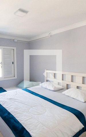 Casa à venda com 400m², 4 quartos e 4 vagas Casa à venda com 400m², 4 quartos e 4 vagasSuite